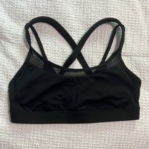 LIKE NEW! Lululemon black strappy sports bra! Only worn 1 time!